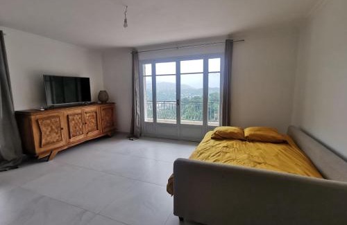 Contes Apartamento | Séjour en pleine nature, vue imprenable, jacuzzi