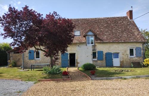 Marigne-Laille Cama Y Desayuno | Séjour et weekend en famille chez l'habitant, longère bercéenne, 2 chambres 4 Pers, possibilité rajout berceau et 1 lit single soit 6 Pers maxi
