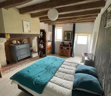 Marigne-Laille Cama Y Desayuno | Séjour et weekend en famille chez l'habitant, longère bercéenne, 2 chambres 4 Pers, possibilité rajout berceau et 1 lit single soit 6 Pers maxi