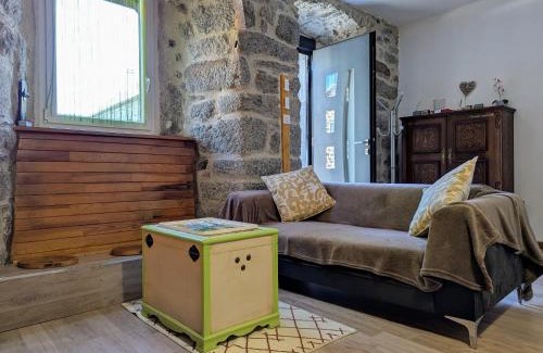 Saint-Front Casa | Séjour rustique proche des Estables et du Puy-en-Velay - FR-1-582-533