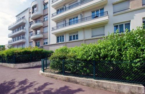 Plateau - Mont-Valerien Apartamento | Séjours & Affaires Paris-Nanterre
