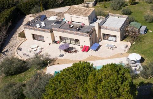 La Roque-sur-Pernes Casa | Sérénité en Provence, Climatisée