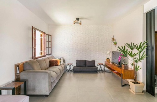 Ibiuna Casa | Sítio a 60KM de SP - 5 Quartos - Piscina Aquecida