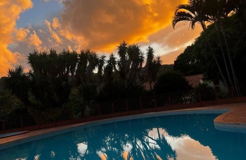 Ravena Casa | Sítio Montanhas Gerais