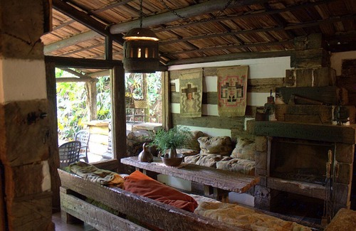 Domingos Martins Casa | Urtigão sitio, con cuatro habitaciones, estilo rústico!