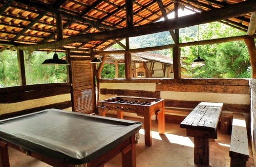 Domingos Martins Casa | Urtigão sitio, con cuatro habitaciones, estilo rústico!