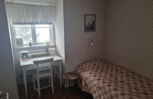 Koping Casa | Sörgårdens gästlägenhet 1-4 personer
