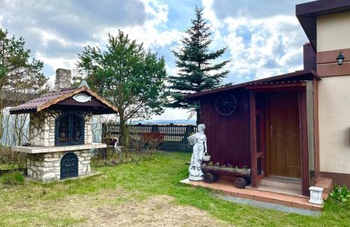 Ogrodzieniec Casa | Słoneczny domek