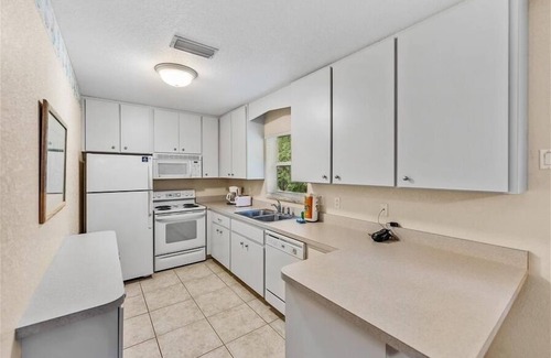 Golden Beach Casa | S-240 Wheeler Rd 4 Bedroom Home by RedAwning
