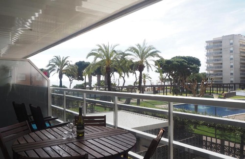 Blanes Apartamento | S'abanell central park ii. vistas a la piscina.