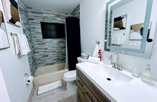 West Palm Beach Casa | S&H Unlimited West Palm Beach Private 3 Bedroom House