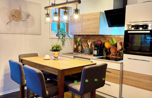 Neuschoenau Casa | S'Landhaus Apartment wood-burning stove, whirlpool infrared sauna wellness shower