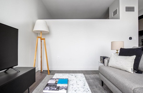 South Loop Apartamento | S Loop 1BR w Pool Gym nr Soldier Field CHI-350