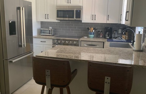 Palm Desert Condominio | S. Palm Desert Condo seconds to Pool & El Paseo