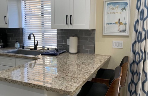 Palm Desert Condominio | S. Palm Desert Condo seconds to Pool & El Paseo