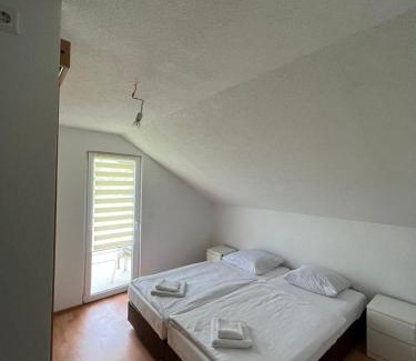Konjic Apartamento | S&R Lake View Hostel