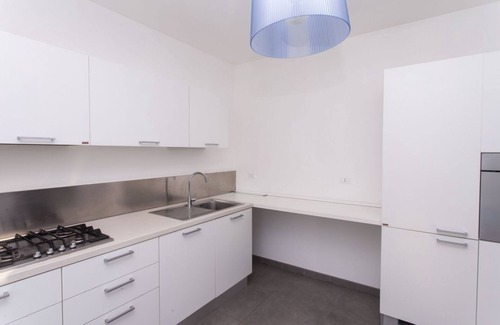 Sirolo Apartamento | S018 - Sirolo, brand new three-room apartment in stone with right garden