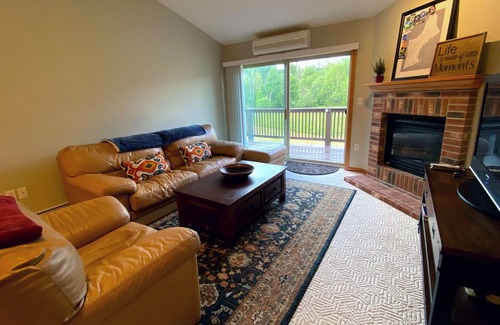 Bretton Woods Apartamento | S38 Great location for your White Mtns getaway, close to Cog, Mt Washington Hotel, 1 min to skiing!