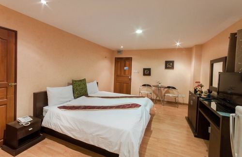 Saen Suk Hotel | Sa-Bai-Dee Condo