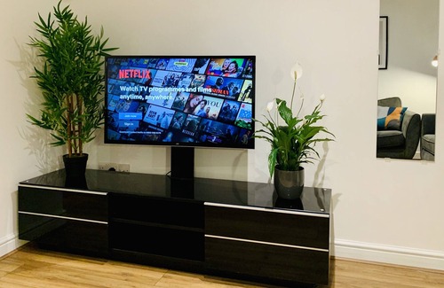 Taunton Apartamento | SA Today St Margarets Court Taunton with Fibre Wi-Fi & Netflix