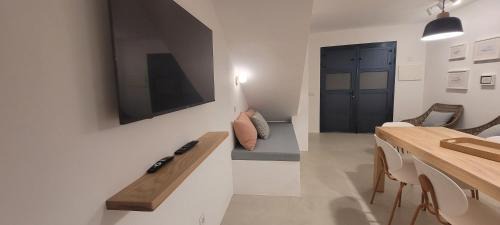 Caleta de Famara Casa | Sabbia Suites Casa Brisa