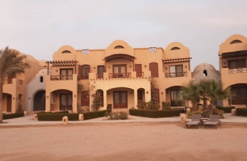 El Gouna Apartamento | Sabina 2 BR POOL - Lagoon Apartment