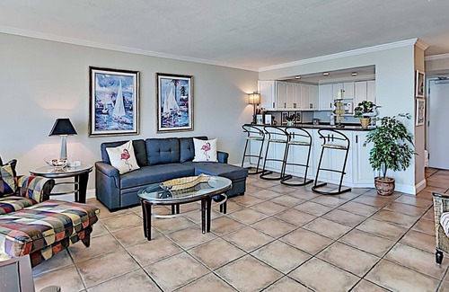 Villa Sabine Condominio | Sabine Yacht & Racquet #5E | Great Water Views!