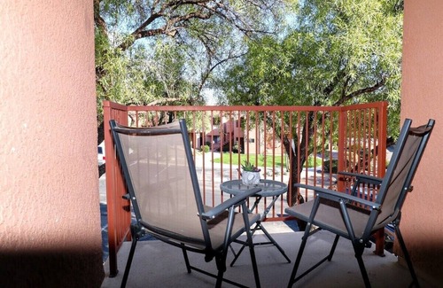 Sabino Valley Condominio | Sabino Canyon cozy southwest retreat