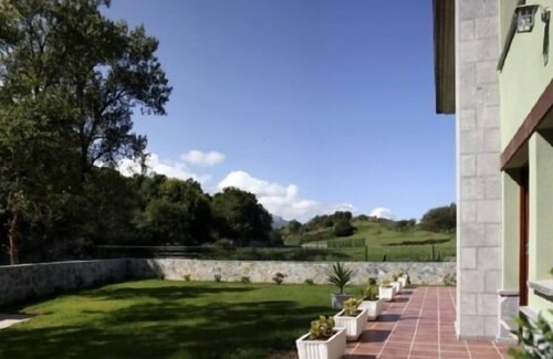Llanes Cabaña | Apartamento rural Sablón, para 2 personas con jardín y parking
