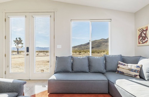 Joshua Tree Casa | Saddleback Escape w/ Hot tub - Open Desert in Joshua Tree