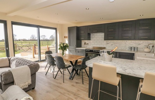Fulford Cabaña | Saddlers