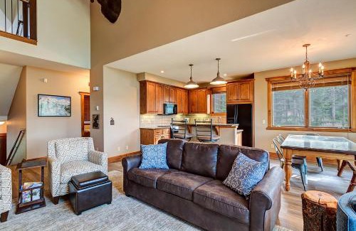 Four O'Clock Casa | Saddlewood 25 by Great Western Lodging