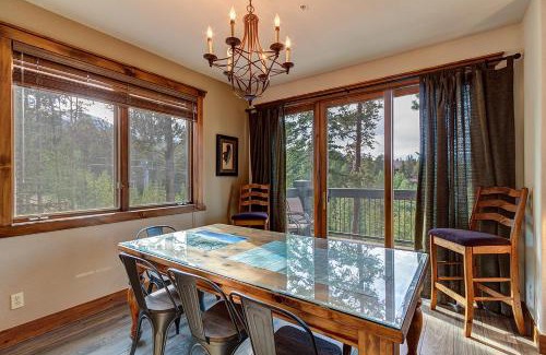 Four O'Clock Casa | Saddlewood 25 by Great Western Lodging