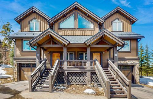 Four O'Clock Casa | Saddlewood