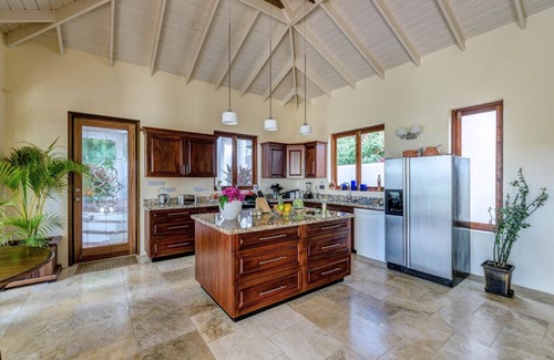 Spring Estate Villa | Hermoso y Amplio Luxury Retreat