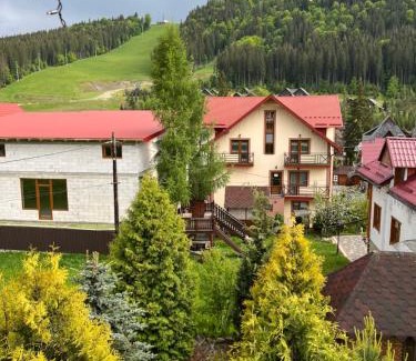 Bukovel Casa | Sadyba u Halyny Sunrise