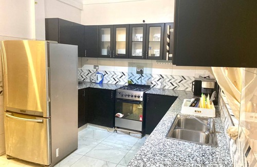 Entebbe Apartamento | Safari Lake View Suits
