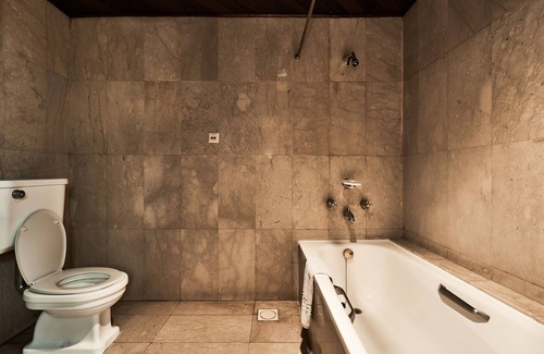 Nairobi Hotel | Safari Park Hotel And Casino