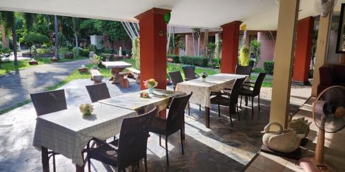 North Pattaya Hotel | Safari Riviera Resort