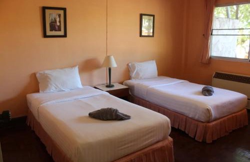 North Pattaya Hotel | Safari Riviera Resort