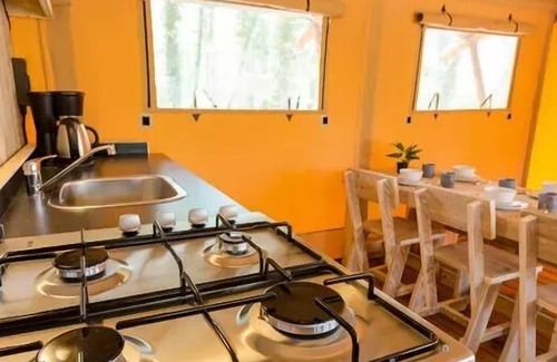 Cahagnolles Casa | Zelt Safari 49 m2 mit Bad + Terrasse 15 m2 6 Personen