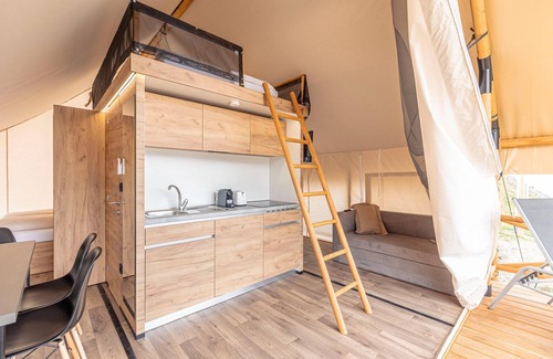 Kotschach-Mauthen Casa | Lujosa tienda safari con aire acondicionado