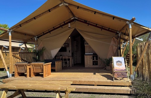 Petten Casa | Safari tent for 6 people with bed box