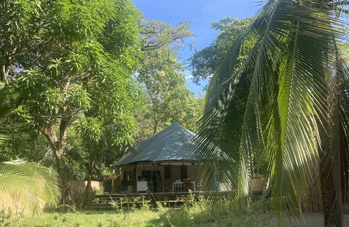 Savegre Chalet De Esquí | Safari tent on the beach. Near Manuel Antonio, nature, beach and plunge pool