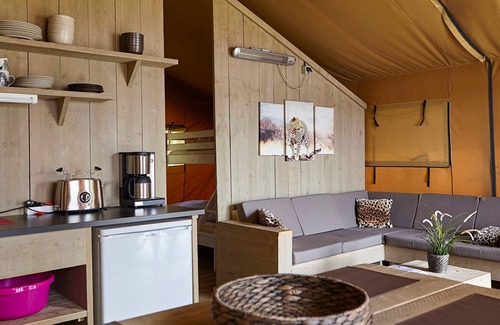Selm Apartamento | Safari tents on the beach at Ternscher See