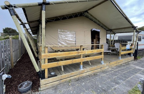 IJmuiden Chalet De Esquí | Safaritent IJmuiden aan Zee