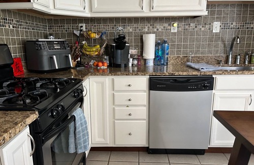 Roxborough-Manayunk Casa | Safe and Quiet, But Near the Fun