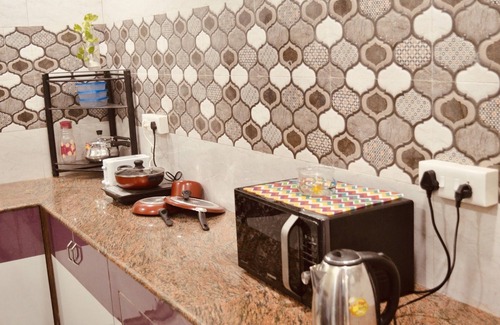 Agra Apartamento | Seguro # Limpio # Ubicación estratégica cerca del templo Soami Bagh