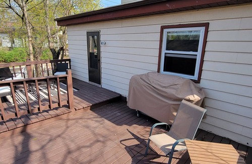 Wauwatosa Casa | Safe location lively Wauwatosa and within 10 min of what Milwaukee has to offer.