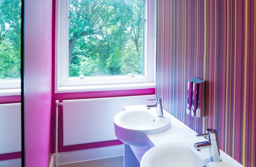 Royal Borough of Kensington and Chelsea Hotel | Safestay London Kensington Holland Park